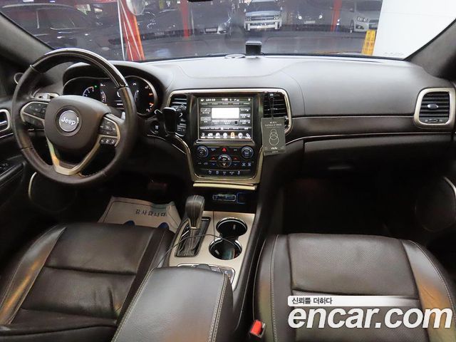 Jeep Grand Cherokee 3.0 Diesel Overland Summit WK2 2016 — фото 5