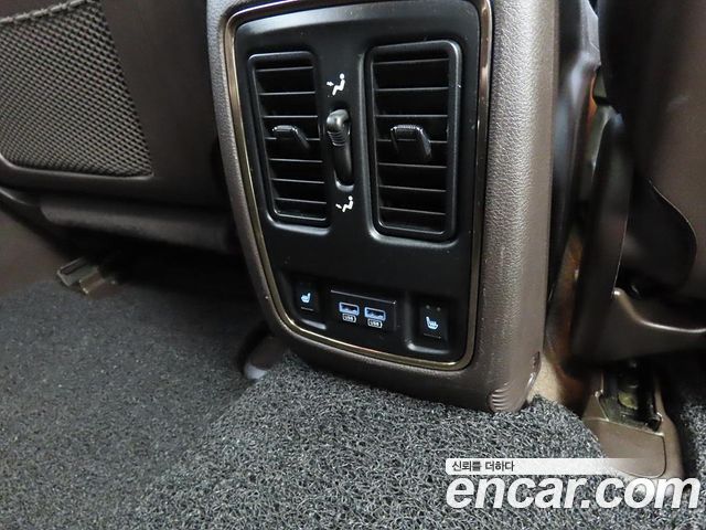 Jeep Grand Cherokee 3.0 Diesel Overland Summit WK2 2016 — фото 18