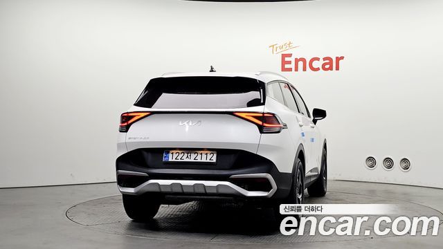 Kia Sportage (V) Gasoline 1.6 Turbo 2WD Prestige 2023 — фото 4