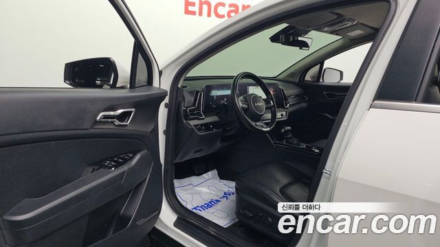 Kia Sportage (V) Gasoline 1.6 Turbo 2WD Prestige 2023 — фото 10