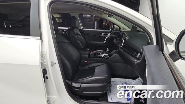 Kia Sportage (V) Gasoline 1.6 Turbo 2WD Prestige 2023 — фото 12