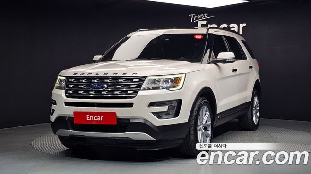 Ford Explorer 2.3 Limited 4WD 5th