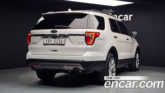 Ford Explorer 2.3 Limited 4WD 5th 2017 — фото 2