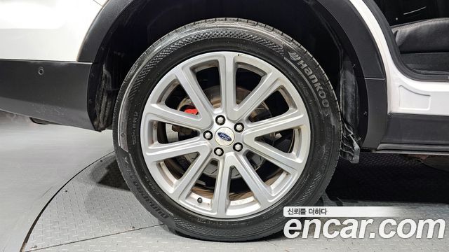 Ford Explorer 2.3 Limited 4WD 5th 2017 — фото 5
