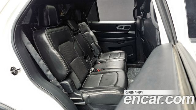 Ford Explorer 2.3 Limited 4WD 5th 2017 — фото 11