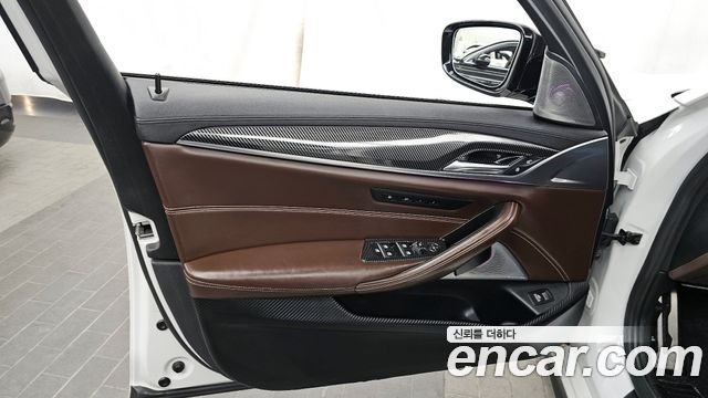 BMW 5 Series (G30) 530i M Sport Package Plus 2017 — фото 24