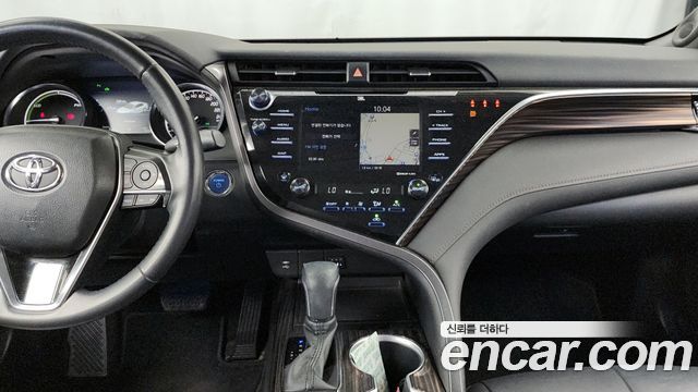 Toyota Camry (XV70) 2.5 XLE Hybrid 2018 — фото 14