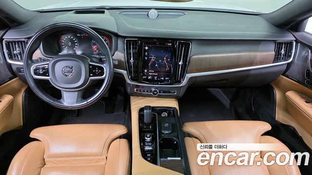 Volvo V90 Cross Country B5 Pro AWD 2021 — фото 7
