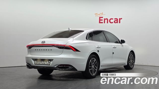 Hyundai Grandeur (IG) 3.0 LPi (Taxi) example 2022 — фото 2