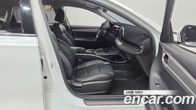 Hyundai Grandeur (IG) 3.0 LPi (Taxi) example 2022 — фото 11