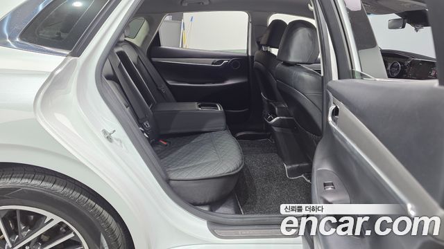 Hyundai Grandeur (IG) 3.0 LPi (Taxi) example 2022 — фото 12