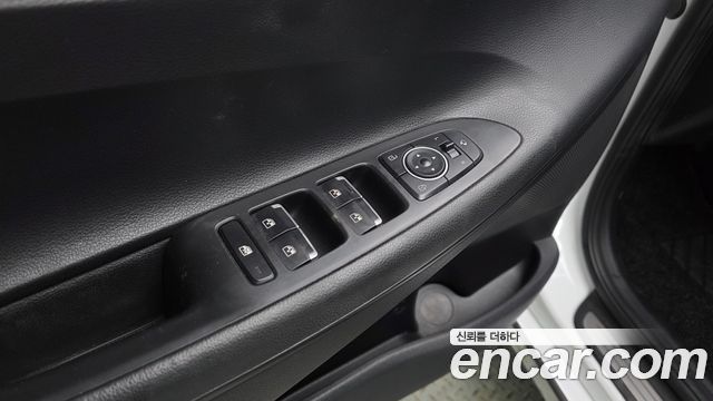 Hyundai Grandeur (IG) 3.0 LPi (Taxi) example 2022 — фото 20