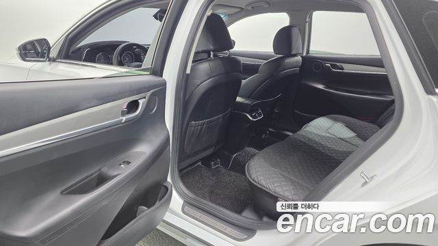 Hyundai Grandeur (IG) 3.0 LPi (Taxi) example 2022 — фото 26