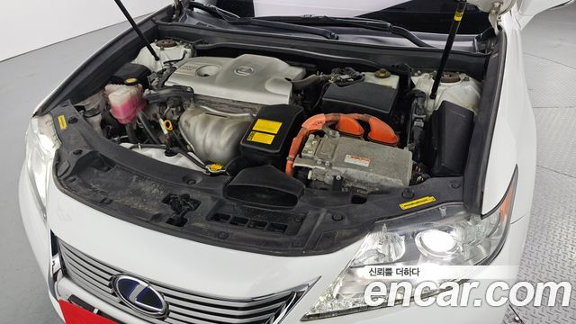 Lexus ES300h Supreme XV60 2014 — фото 6