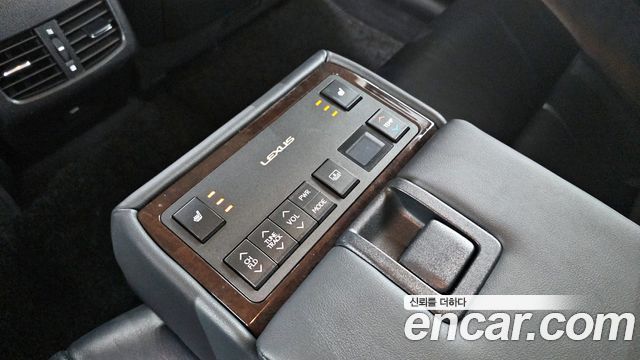 Lexus ES300h Supreme XV60 2014 — фото 18