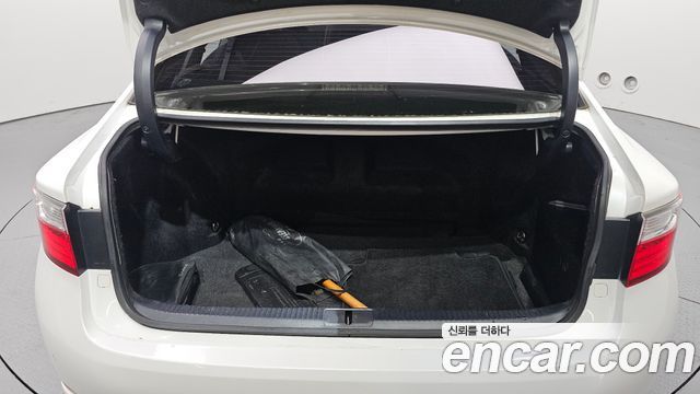Lexus ES300h Supreme XV60 2014 — фото 20