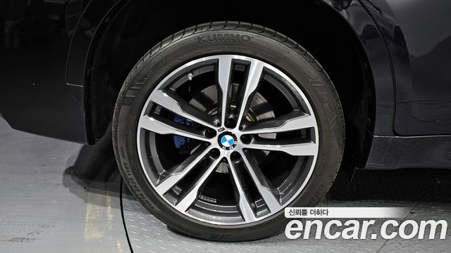 BMW X6 (F16) M50d 2015 — фото 5
