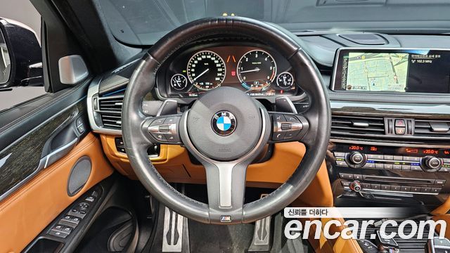 BMW X6 (F16) M50d 2015 — фото 15