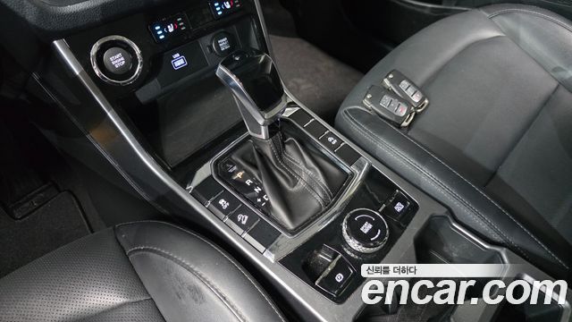 KG Mobility (SsangYong) Beautiful Korando Gasoline 1.5 2WD C5 Plus 2022 — фото 9