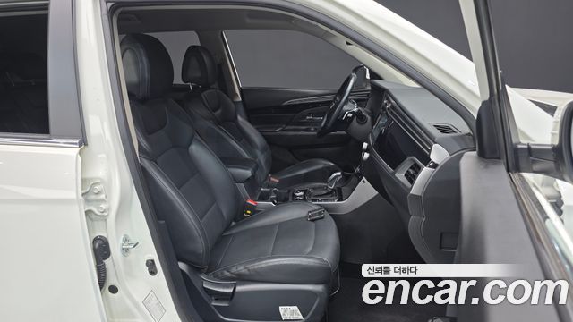 KG Mobility (SsangYong) Beautiful Korando Gasoline 1.5 2WD C5 Plus 2022 — фото 10