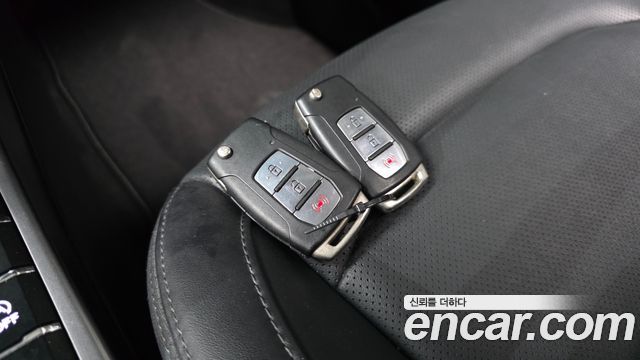 KG Mobility (SsangYong) Beautiful Korando Gasoline 1.5 2WD C5 Plus 2022 — фото 20