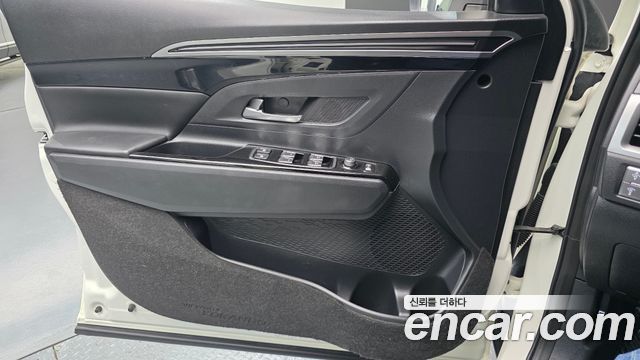 KG Mobility (SsangYong) Beautiful Korando Gasoline 1.5 2WD C5 Plus 2022 — фото 24