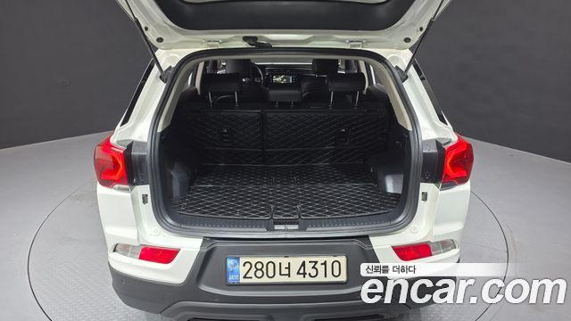 KG Mobility (SsangYong) Beautiful Korando Gasoline 1.5 2WD C5 Plus 2022 — фото 31