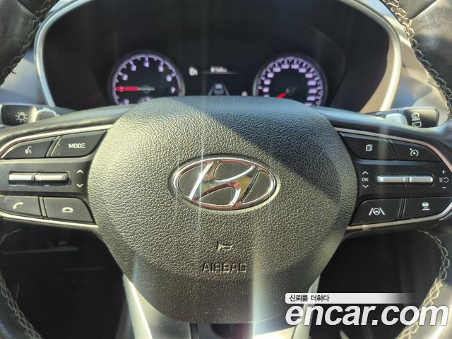 Hyundai Santa Fe Gasoline 2.5T 2WD Prestige 2021 — фото 10