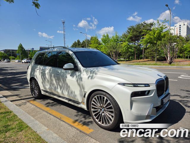 BMW X7 (G07) xDrive 40d Design Pure Excellence 6-Seater 2025 — фото 2