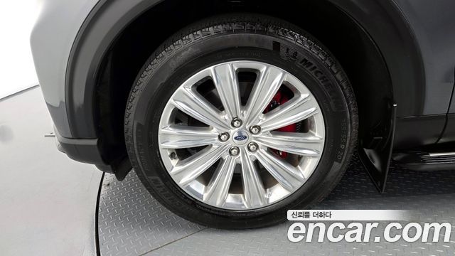 Ford Explorer (VI) 2.3 ST-Line 4WD 2025 — фото 5