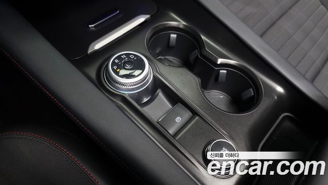 Ford Explorer (VI) 2.3 ST-Line 4WD 2025 — фото 9