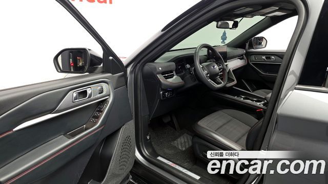 Ford Explorer (VI) 2.3 ST-Line 4WD 2025 — фото 10