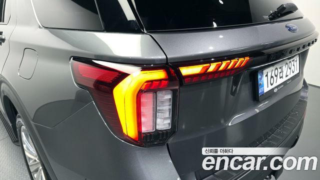 Ford Explorer (VI) 2.3 ST-Line 4WD 2025 — фото 23