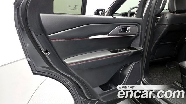 Ford Explorer (VI) 2.3 ST-Line 4WD 2025 — фото 25