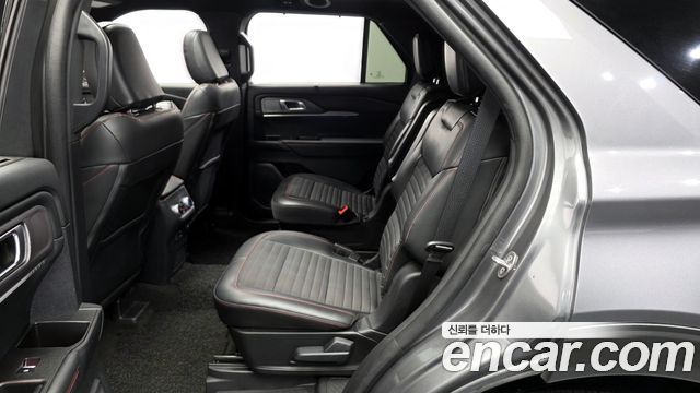 Ford Explorer (VI) 2.3 ST-Line 4WD 2025 — фото 26