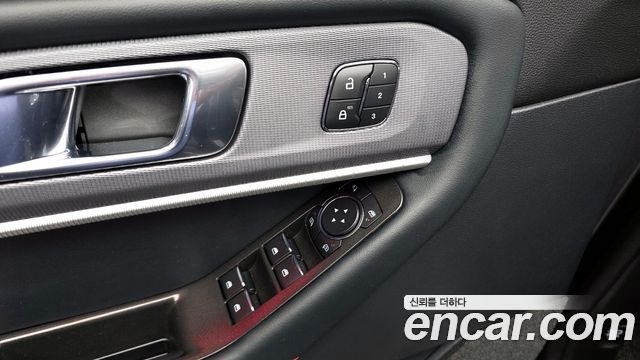 Ford Explorer (VI) 2.3 ST-Line 4WD 2025 — фото 31
