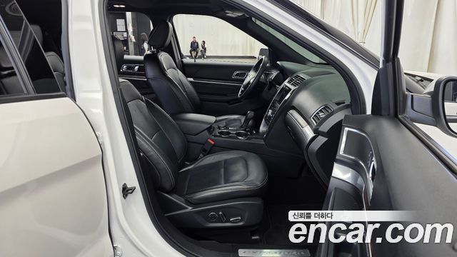 Ford Explorer 2.3 Limited 4WD 5th 2018 — фото 11