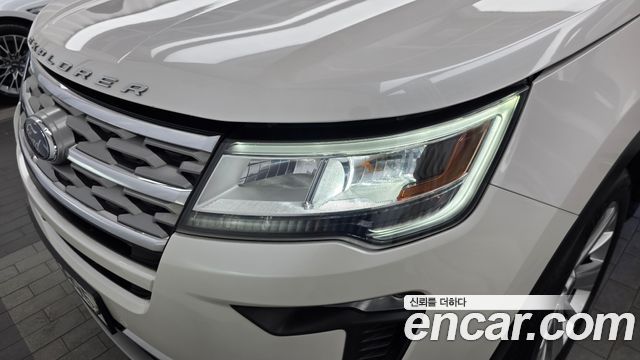 Ford Explorer 2.3 Limited 4WD 5th 2018 — фото 22