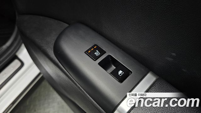 Hyundai Grandeur (GN7) 3.5 LPG 2WD (Taxi) Deluxe 2023 — фото 19