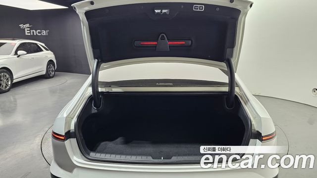 Hyundai Grandeur (GN7) 3.5 LPG 2WD (Taxi) Deluxe 2023 — фото 20