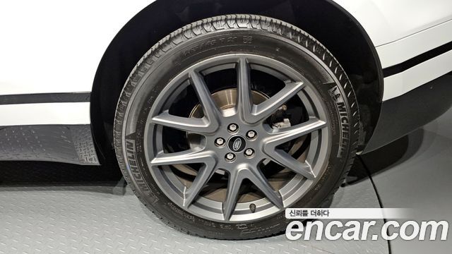 Land Rover Range Rover Velar 3.0 P400 R-Dynamic HSE 2022 — фото 21