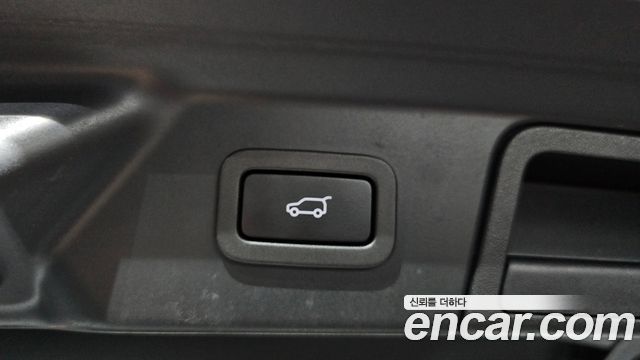 Land Rover Range Rover Velar 3.0 P400 R-Dynamic HSE 2022 — фото 30