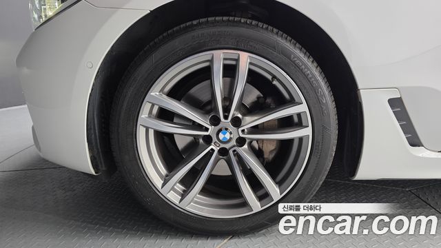 BMW 6 Series GT (G32) 620d xDrive M Sport 2020 — фото 5