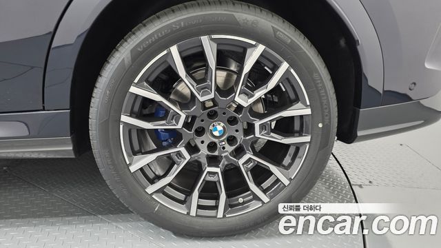 BMW X6 (G06) xDrive40i M Sport 2026 — фото 21