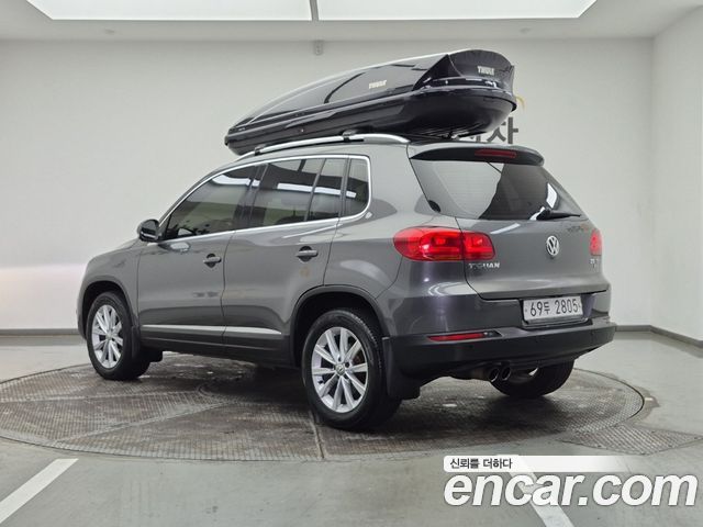 Volkswagen Tiguan 2.0 TDI Comfort 5N 2014 — фото 3