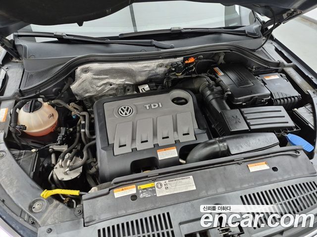 Volkswagen Tiguan 2.0 TDI Comfort 5N 2014 — фото 6
