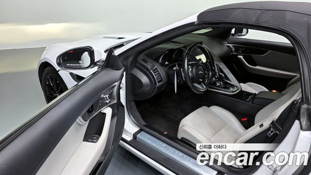 Jaguar F-TYPE P300 Convertible X152 2019 — фото 10