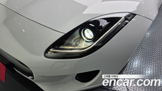 Jaguar F-TYPE P300 Convertible X152 2019 — фото 28