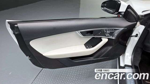 Jaguar F-TYPE P300 Convertible X152 2019 — фото 31
