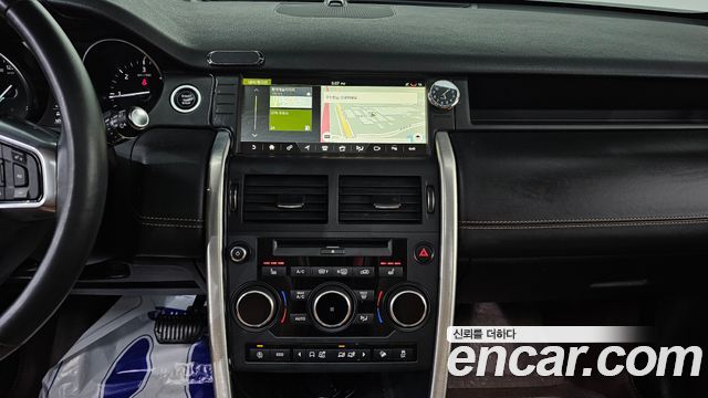 Land Rover Discovery Sport 2.0 TD4 HSE Luxury 2018 — фото 19